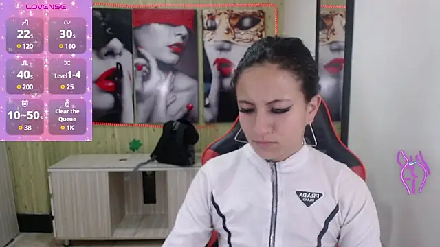 Anniee x online show from January 18, 11:43 am