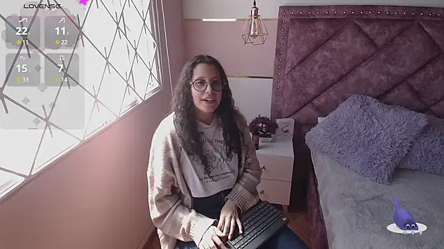 Charlotte  Miller online show from January 18, 6:21 pm