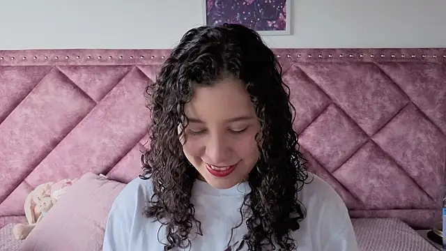 Charlotte  Miller online show from September 26, 11:25 am