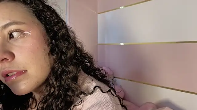 Charlotte  Miller online show from November 8, 11:32 am