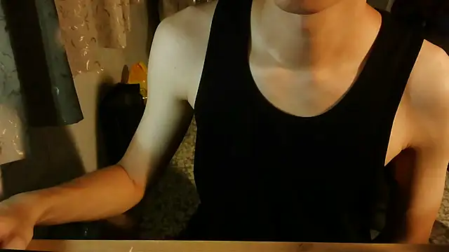 KYU890428 online show from September 20, 7:15 pm