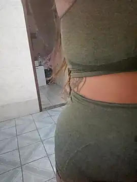 AliceRuivinha2 online show from October 22, 10:15 am