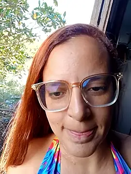 Snapshot of AliceRuivinha2 chatting on May 5, 10:34 am AliceRuivinha2 online show from May 5, 10:34 am