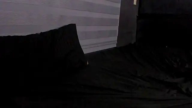 adam piarse01 online show from March 22, 5:28 am