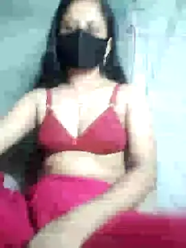Snapshot of Hot_Nila chatting on January 4, 6:30 pm Hot Nila online show from January 4, 6:30 pm