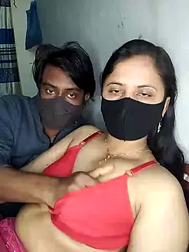 Snapshot of Hot_Nila chatting on February 8, 4:03 am Hot Nila online show from February 8, 4:03 am