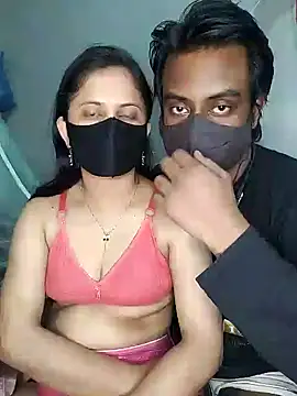 Snapshot of Hot_Nila chatting on February 9, 7:41 pm Hot Nila online show from February 9, 7:41 pm