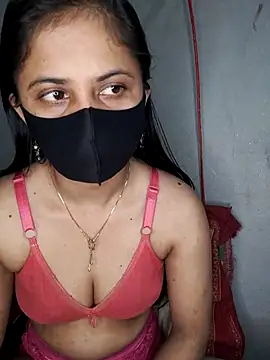 Snapshot of Hot_Nila chatting on February 21, 2:39 am Hot Nila online show from February 21, 2:39 am