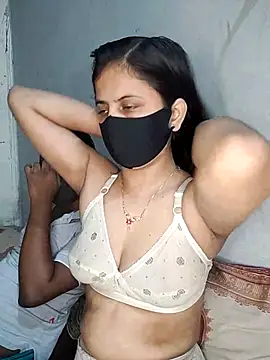 Snapshot of Hot_Nila chatting on March 11, 2:43 am Hot Nila online show from March 11, 2:43 am