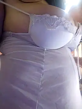 Snapshot of Alexarica46 chatting on October 30, 1:12 pm Alexarica46 online show from October 30, 1:12 pm