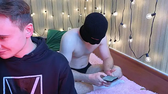 Snapshot of michael_sexdevil chatting on October 12, 7:35 pm michael sexdevil online show from October 12, 7:35 pm