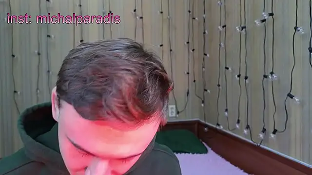 Snapshot of michael_sexdevil chatting on October 14, 6:31 pm michael sexdevil online show from October 14, 6:31 pm