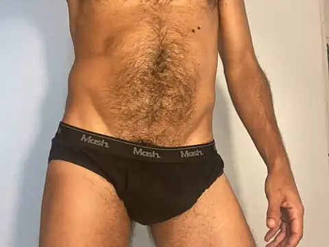 Snapshot of JoaoLenhador chatting on February 3, 10:36 am JoaoLenhador online show from February 3, 10:36 am