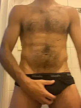 Snapshot of JoaoLenhador chatting on February 6, 12:33 am JoaoLenhador online show from February 6, 12:33 am