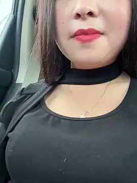 Snapshot of SSSniang- chatting on February 1, 5:49 am SSSniang- online show from February 1, 5:49 am