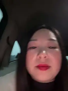 Snapshot of SSSniang- chatting on February 4, 10:32 am SSSniang- online show from February 4, 10:32 am