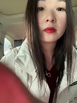 Snapshot of SSSniang- chatting on February 19, 7:39 am SSSniang- online show from February 19, 7:39 am