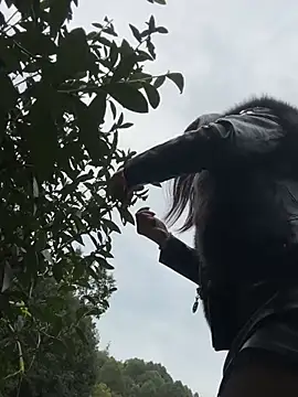 Snapshot of SSSniang- chatting on March 4, 5:42 am SSSniang- online show from March 4, 5:42 am