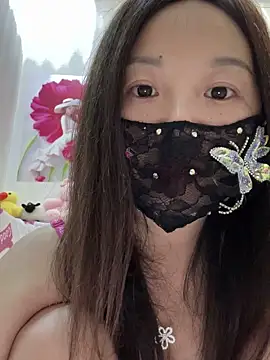 Snapshot of SSSniang- chatting on October 11, 11:47 pm SSSniang- online show from October 11, 11:47 pm