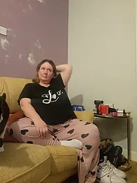 curvy girl71 online show from March 10, 6:56 pm