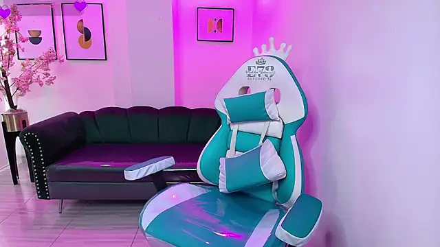 Snapshot of Arianna_sweeet chatting on September 25, 3:43 am Arianna sweeet online show from September 25, 3:43 am