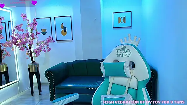 Snapshot of Arianna_sweeet chatting on October 10, 3:38 am Arianna sweeet online show from October 10, 3:38 am