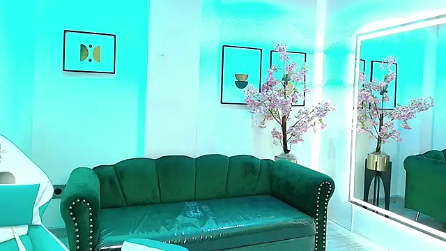 Snapshot of Arianna_sweeet chatting on November 20, 3:28 am Arianna sweeet online show from November 20, 3:28 am