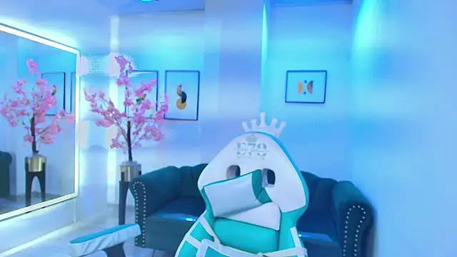 Snapshot of Arianna_sweeet chatting on January 8, 3:31 am Arianna sweeet online show from January 8, 3:31 am