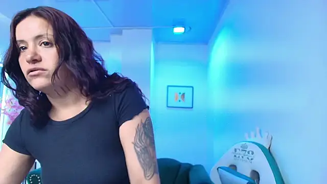 Snapshot of Arianna_sweeet chatting on January 9, 3:42 am Arianna sweeet online show from January 9, 3:42 am