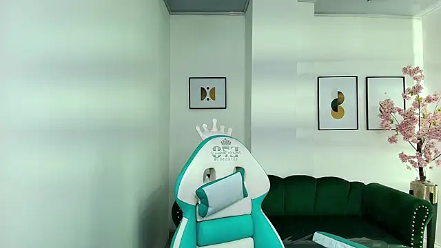 Snapshot of Arianna_sweeet chatting on February 4, 3:34 am Arianna sweeet online show from February 4, 3:34 am