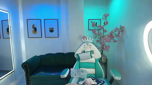 Snapshot of Arianna_sweeet chatting on February 6, 3:44 am Arianna sweeet online show from February 6, 3:44 am