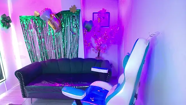 Snapshot of Arianna_sweeet chatting on March 20, 4:06 am Arianna sweeet online show from March 20, 4:06 am