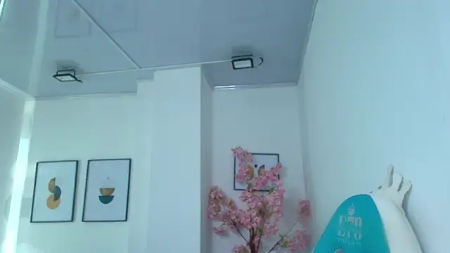 Snapshot of Arianna_sweeet chatting on March 27, 3:23 am Arianna sweeet online show from March 27, 3:23 am