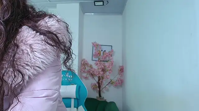 Snapshot of Arianna_sweeet chatting on March 28, 3:28 am Arianna sweeet online show from March 28, 3:28 am