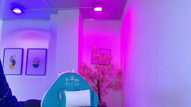 Snapshot of Arianna_sweeet chatting on March 29, 3:39 am Arianna sweeet online show from March 29, 3:39 am