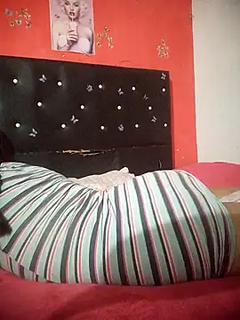 Snapshot of KeissyAngelique_doll chatting on February 9, 7:27 am KeissyAngelique doll online show from February 9, 7:27 am