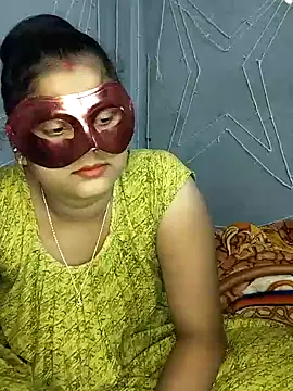 Snapshot of nikitacute23 chatting on February 5, 9:36 am nikitacute23 online show from February 5, 9:36 am