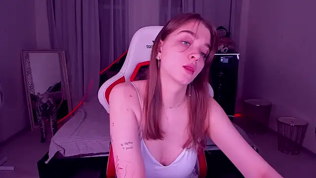 Snapshot of VITA_TESS chatting on March 10, 10:48 am VITA TESS online show from March 10, 10:48 am