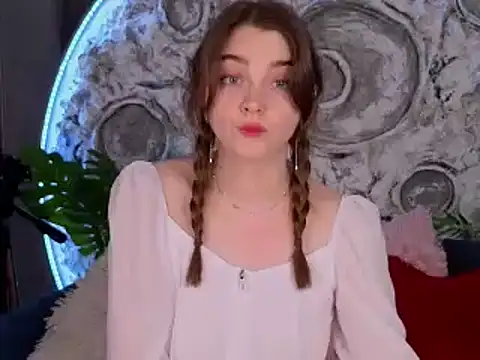 Snapshot of VITA_TESS chatting on March 17, 6:42 pm VITA TESS online show from March 17, 6:42 pm