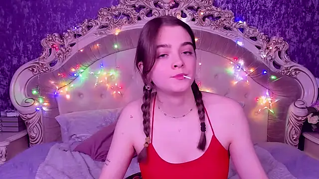 Snapshot of VITA_TESS chatting on March 18, 4:59 pm VITA TESS online show from March 18, 4:59 pm