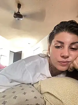 Izy cute  online show from October 5, 6:06 pm