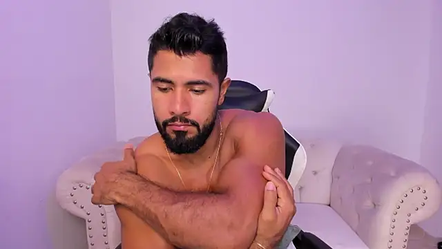 Santiago huntt online show from March 7, 12:46 pm