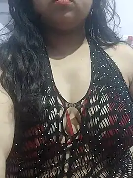 Snapshot of BigAssSarah chatting on March 18, 9:21 pm BigAssSarah online show from March 18, 9:21 pm