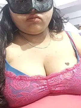 Snapshot of BigAssSarah chatting on October 3, 9:45 pm BigAssSarah online show from October 3, 9:45 pm