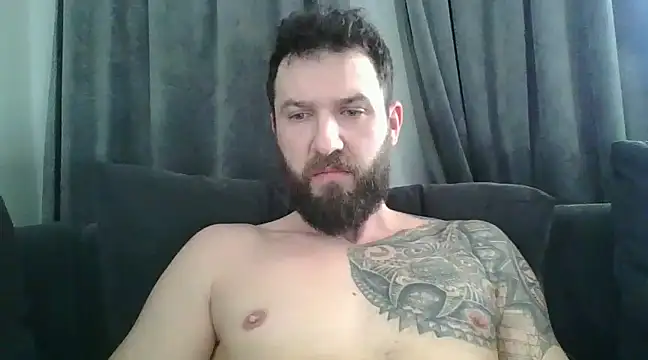 Snapshot of realdilf chatting on January 30, 8:54 am realdilf online show from January 30, 8:54 am