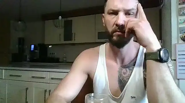 Snapshot of realdilf chatting on March 14, 7:37 am realdilf online show from March 14, 7:37 am