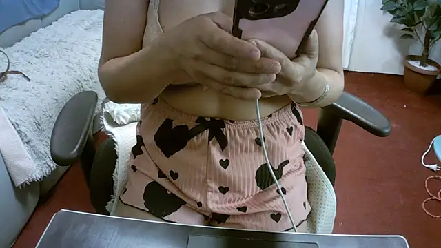 Snapshot of rama_banshi2412 chatting on March 11, 8:26 pm rama banshi2412 online show from March 11, 8:26 pm