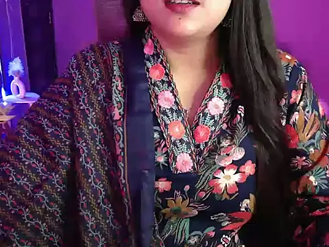 Snapshot of Mitikaa chatting on September 25, 2:21 pm Mitikaa online show from September 25, 2:21 pm