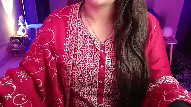 Snapshot of Mitikaa chatting on October 9, 2:37 pm Mitikaa online show from October 9, 2:37 pm