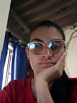 Snapshot of blue_and_whithe chatting on March 30, 8:10 pm blue and whithe online show from March 30, 8:10 pm